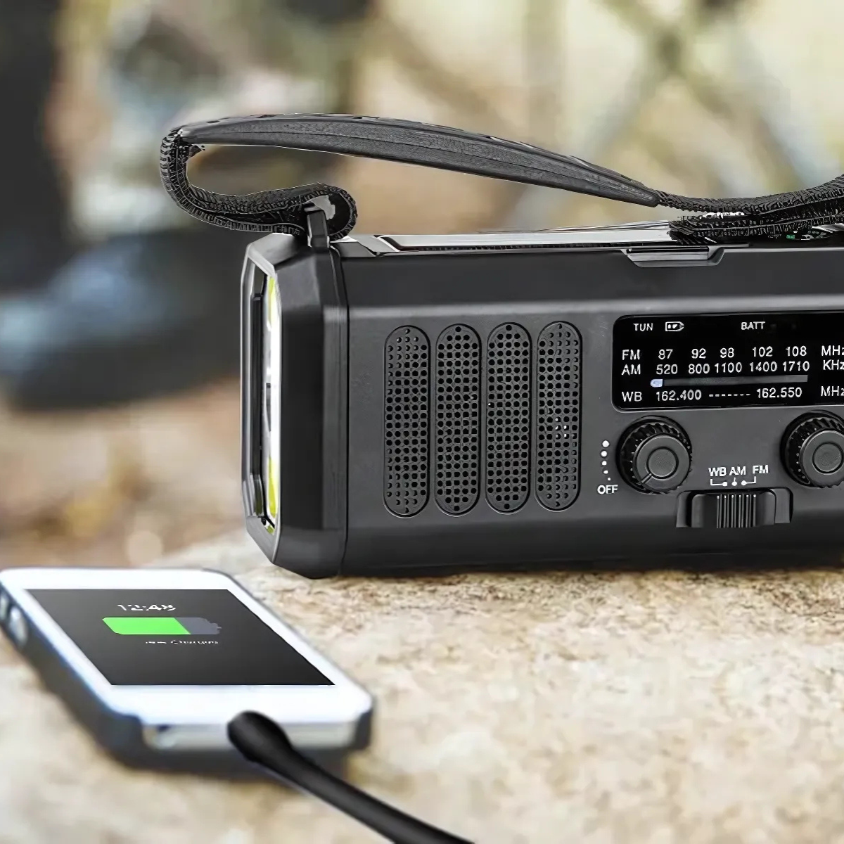 Noodradio - Extra krachtige uitvoering - Multifunctioneel - 10000mAh - Langdurige Powerbank
